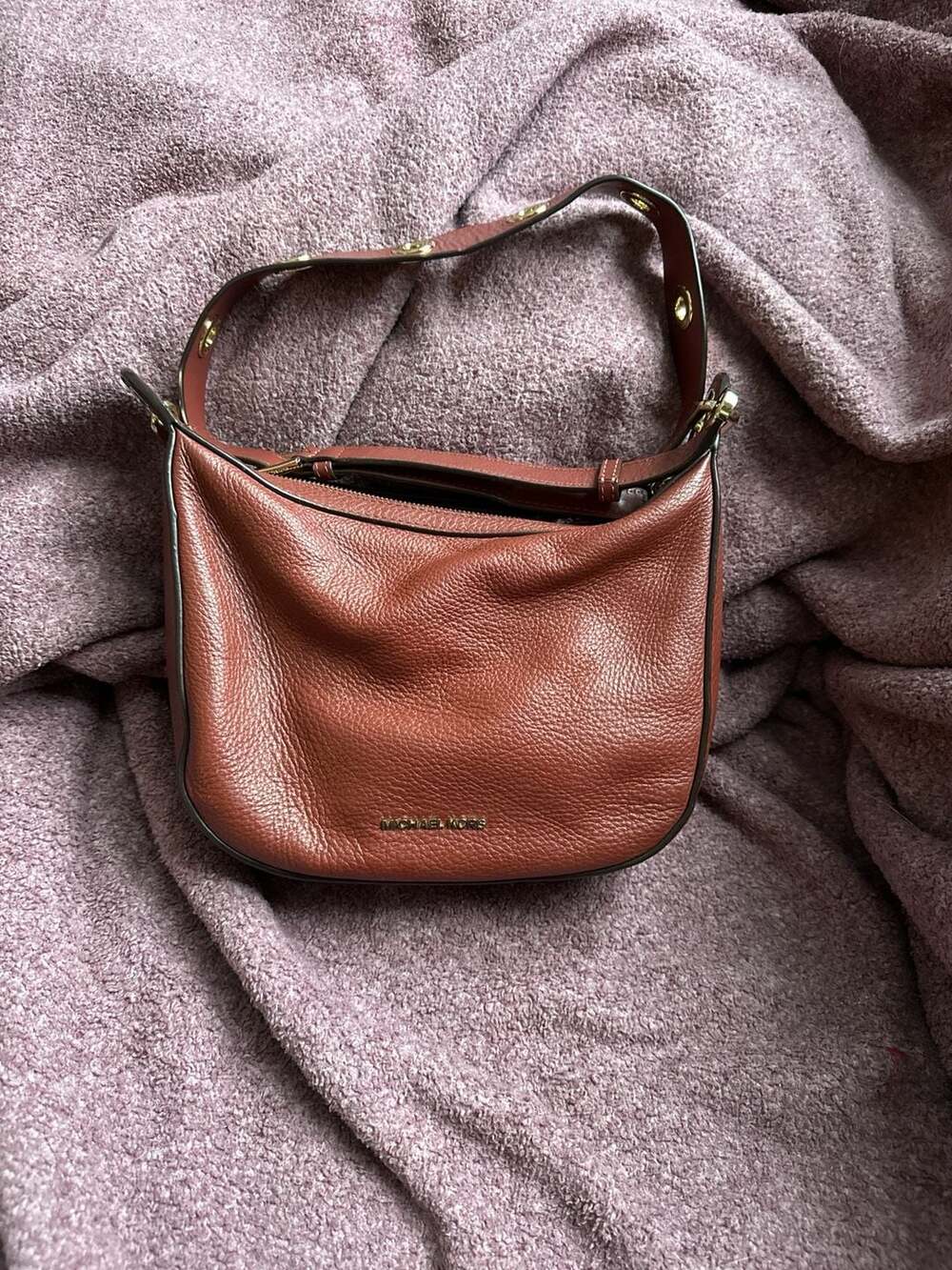 Michael Kors Raven Medium Pebbled Leather Shoulder Bag in Luggage